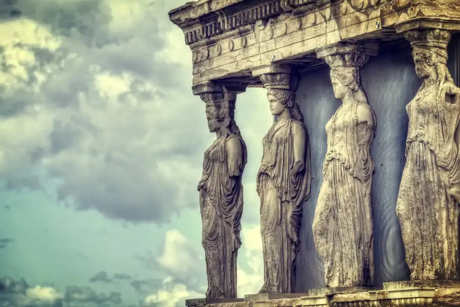 Les cariatides de l’Érechthéion à Athènes